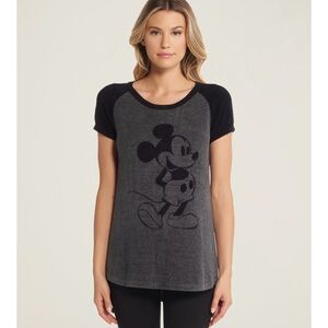 Barefoot Dreams Disney Collection Women’s Mickey Mouse t-shirt sweater, Size M